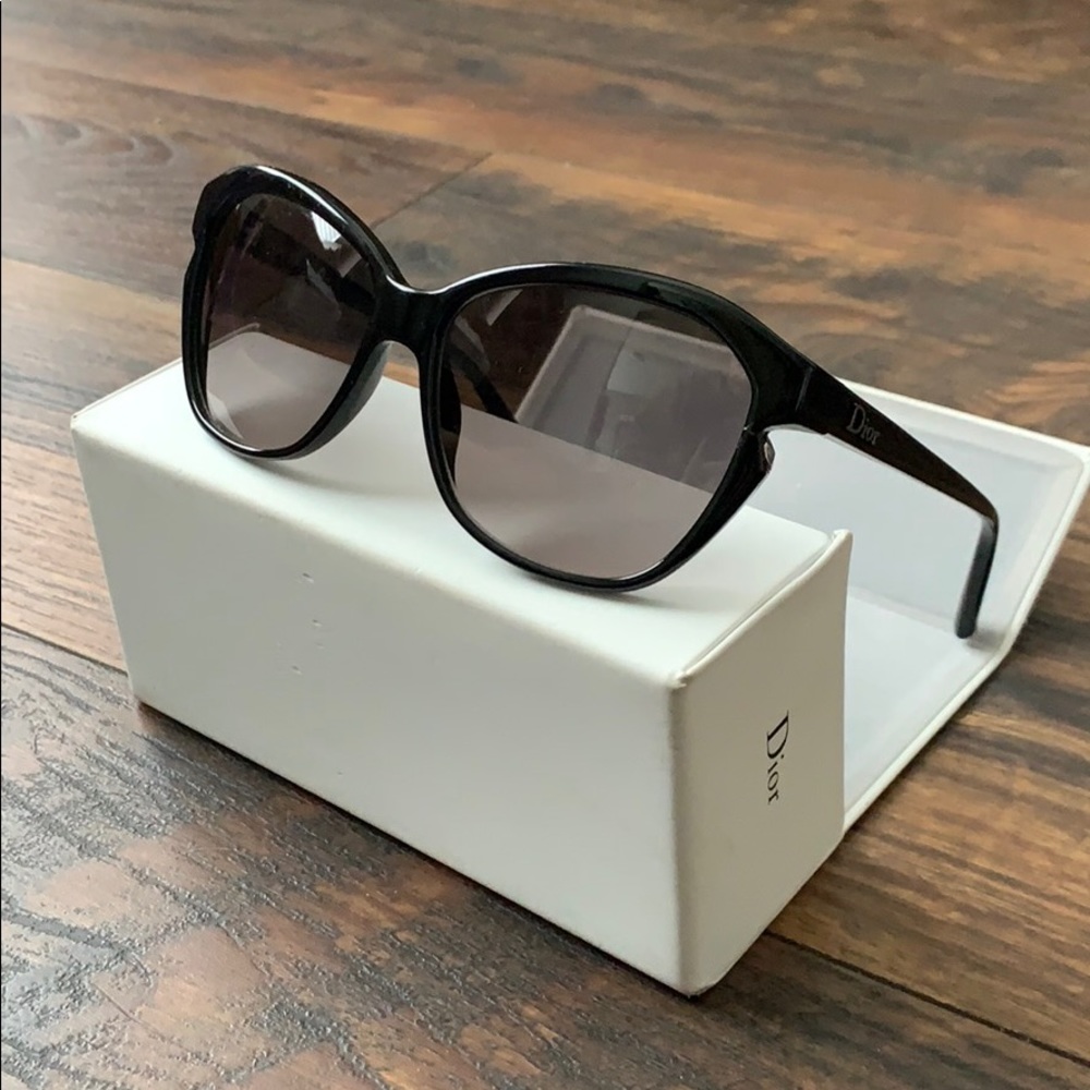 Simply Dior Square 58mm Cat’s Eye Sunglasses